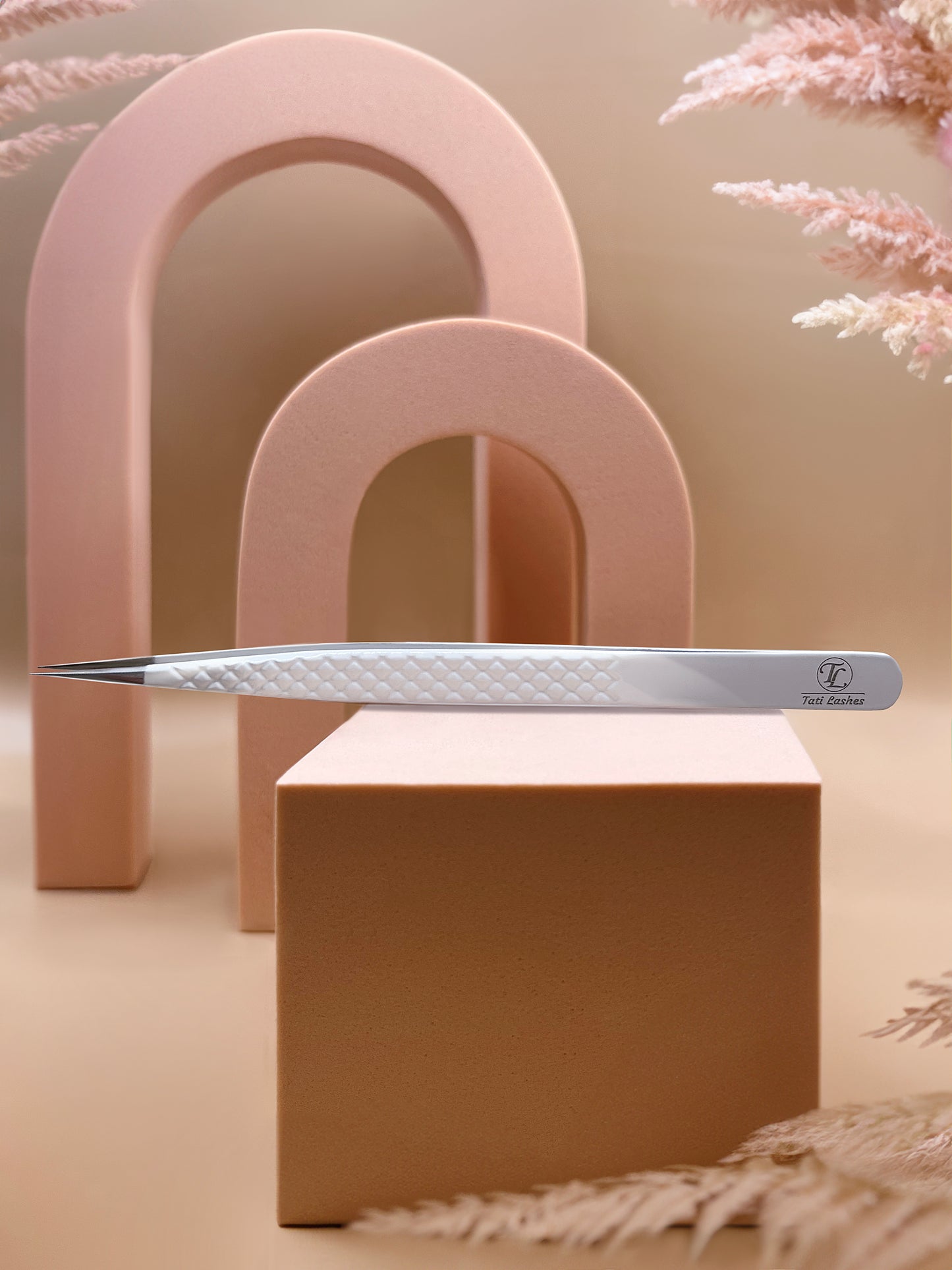 Quilted Isolation Tweezer