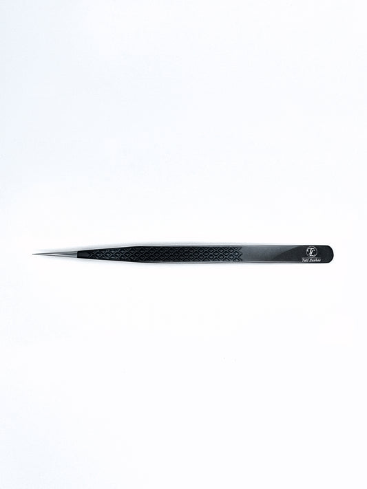 Quilted Isolation Tweezer